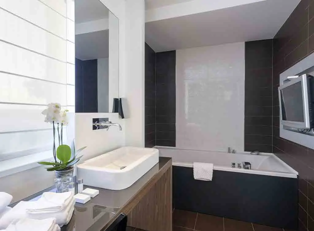 Cost to install bathroom TV