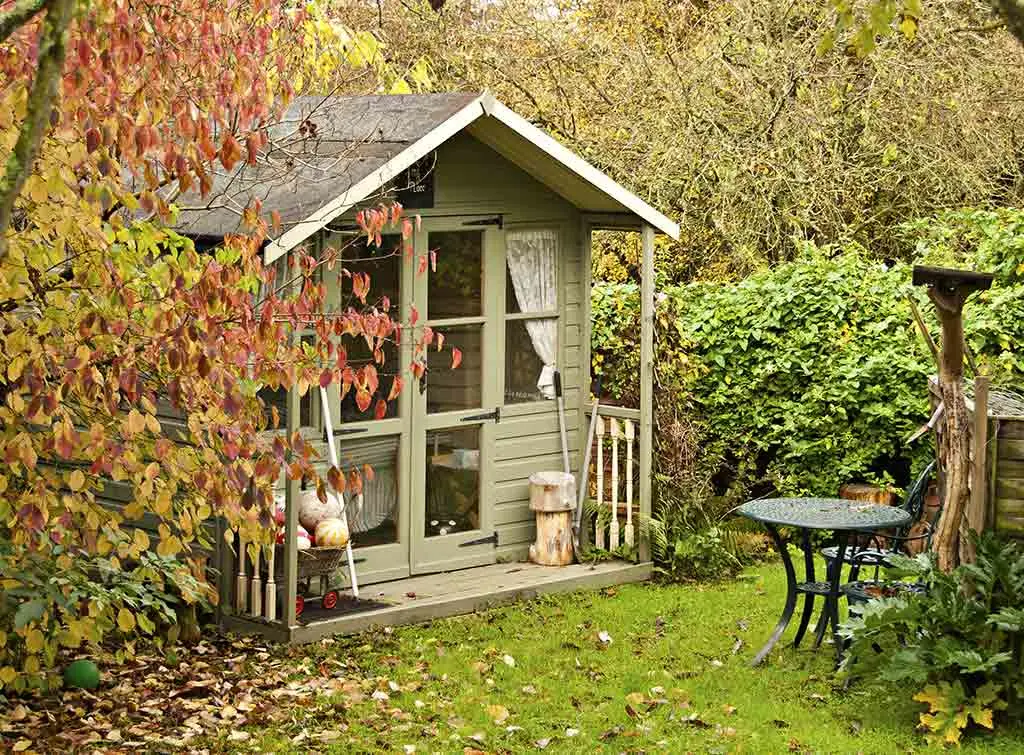 Find summerhouse builders near me