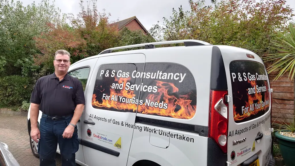 Phil looking great in his Checkatrade Hall of Fame polo!