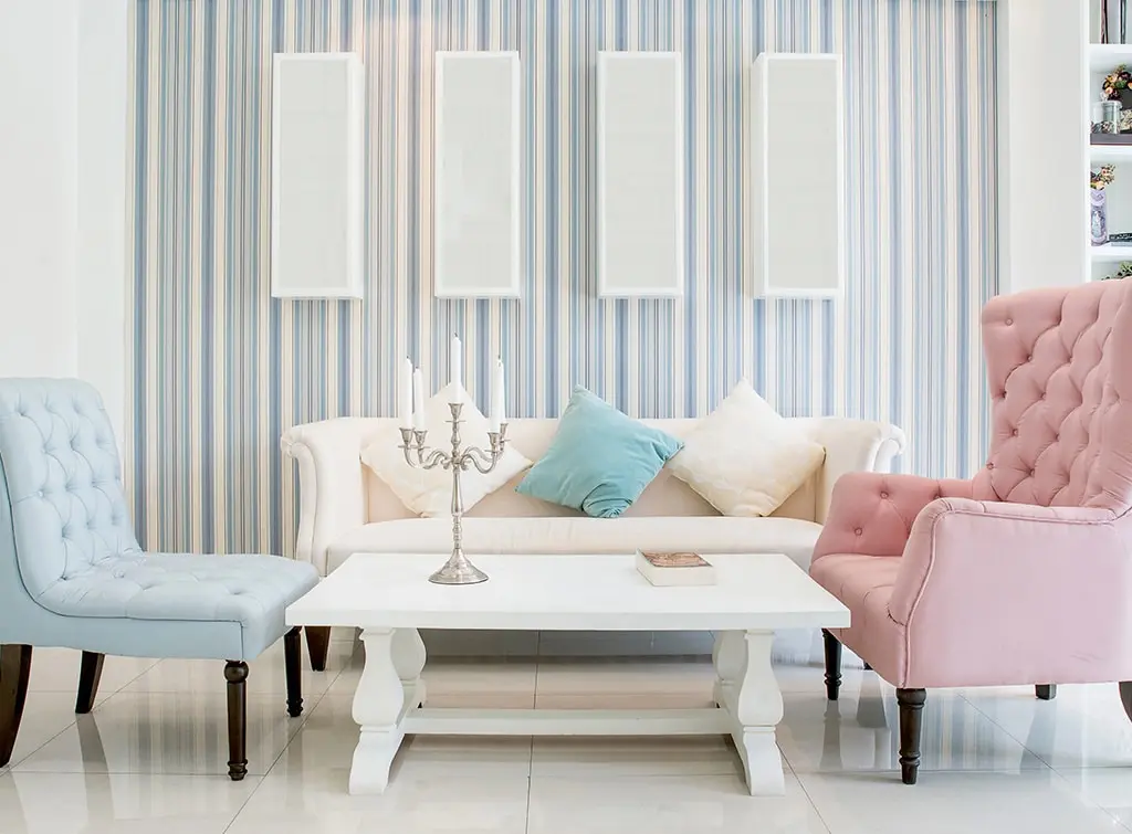 Striped-living-room-wallpaper-ideas