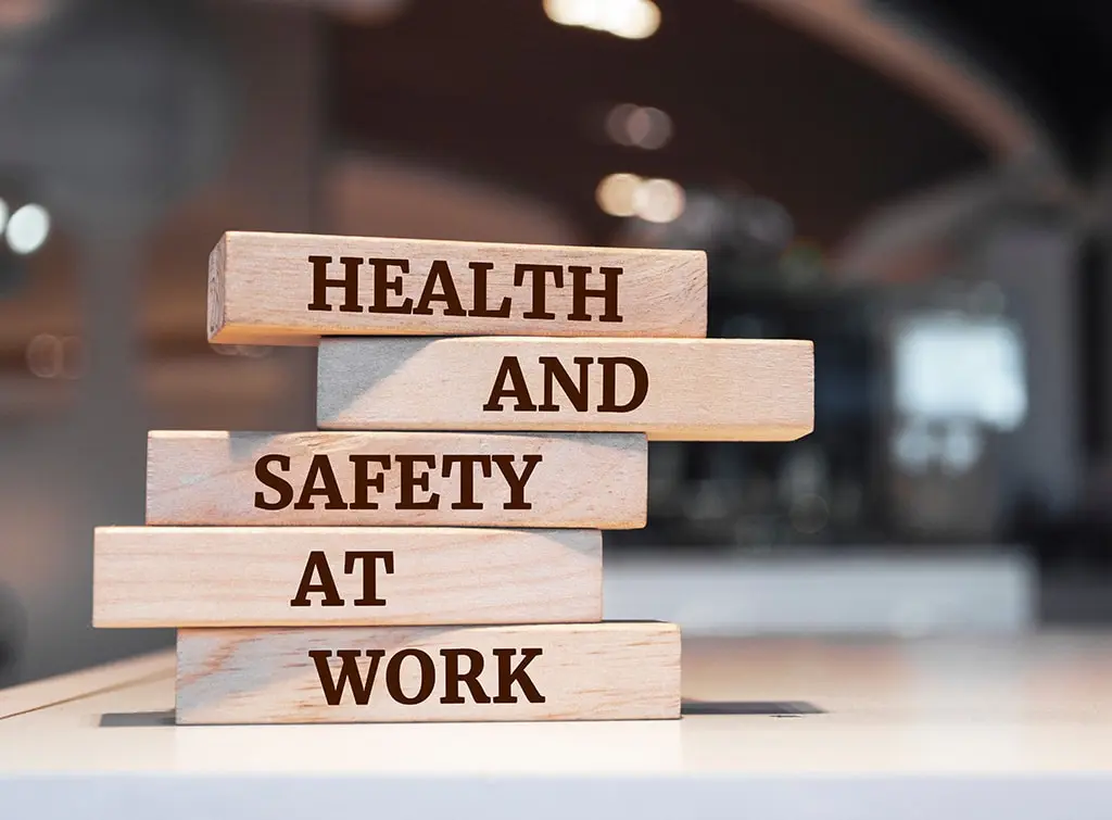 https://www.checkatrade.com/blog/wp-content/uploads/2023/11/what-does-hse-stand-for.jpg