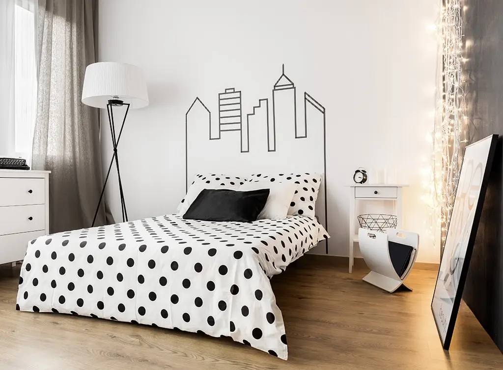 https://www.checkatrade.com/blog/wp-content/uploads/2023/08/Wall-decal-idea-for-bedroom.jpg