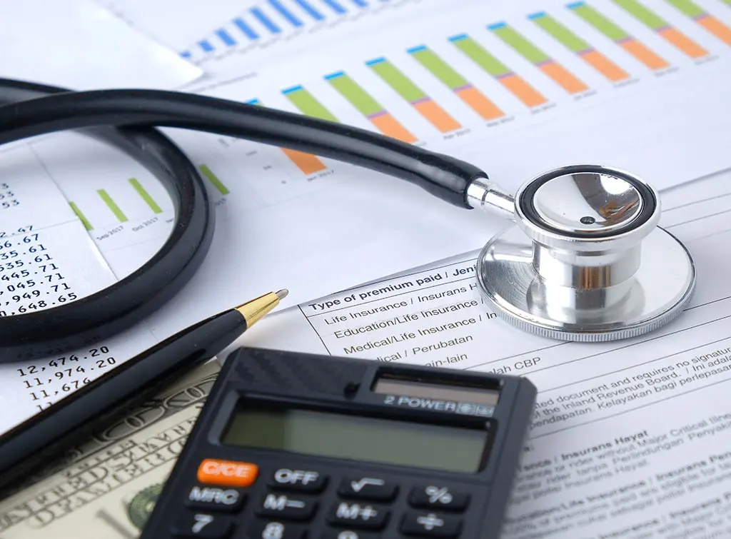 https://www.checkatrade.com/blog/wp-content/uploads/2023/11/trade-benefits-in-kind-health-insurance.jpg