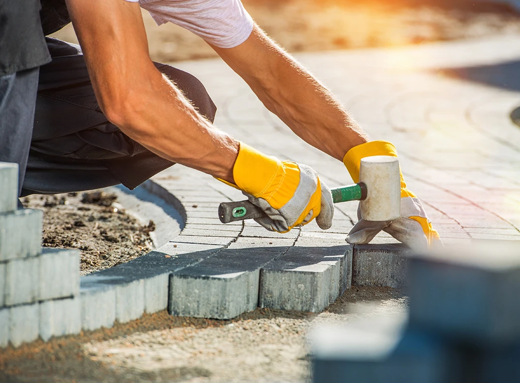 Tools needed for laying paving slabs