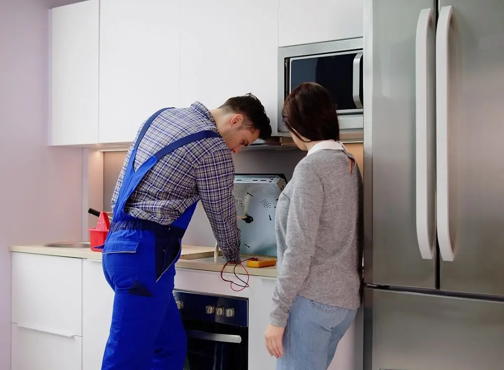 fixing an electric hob in kitchen