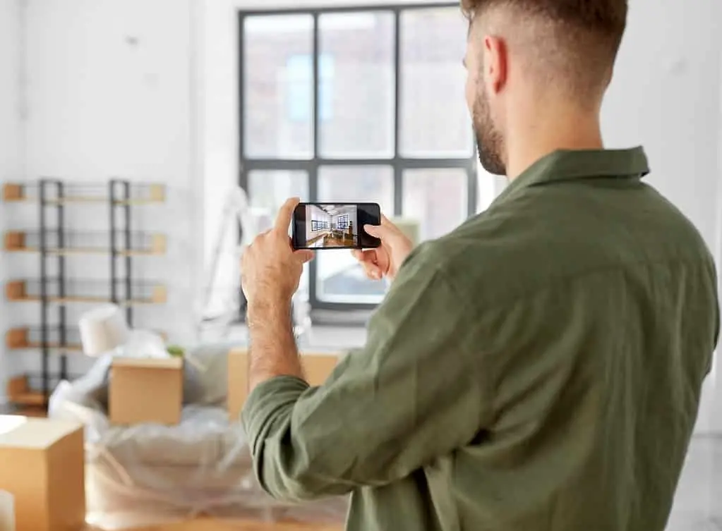 https://www.checkatrade.com/blog/wp-content/uploads/2022/06/user-generated-content-customer-photo.jpeg