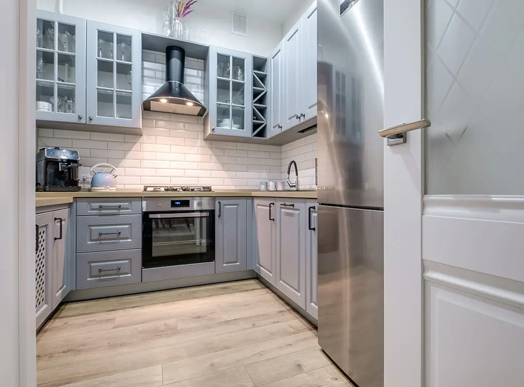 glass front cabinets in kitchen