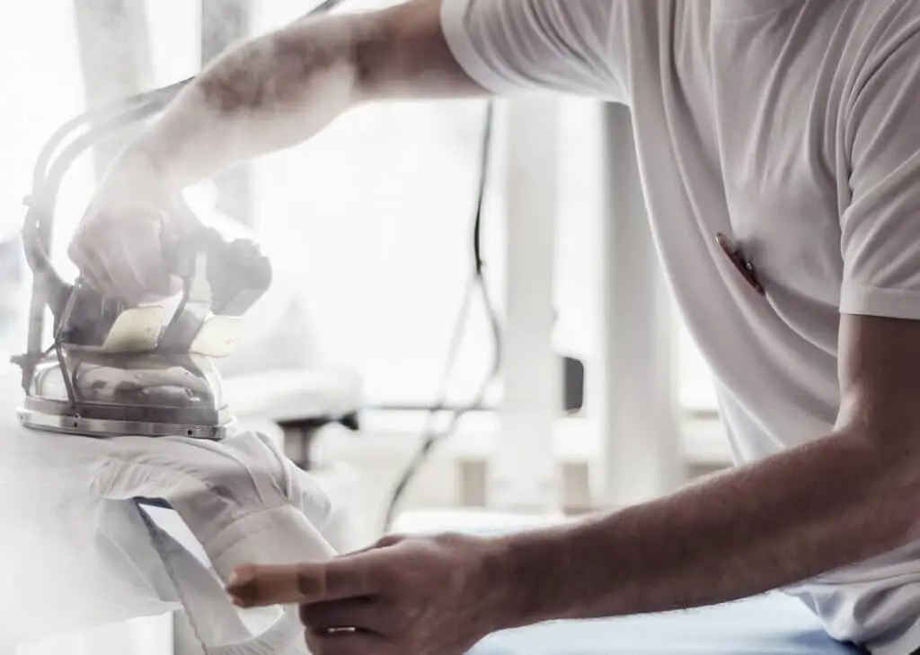https://www.checkatrade.com/blog/wp-content/uploads/2025/03/local-ironing-services-from-skilled-professionals-1024x730.jpeg