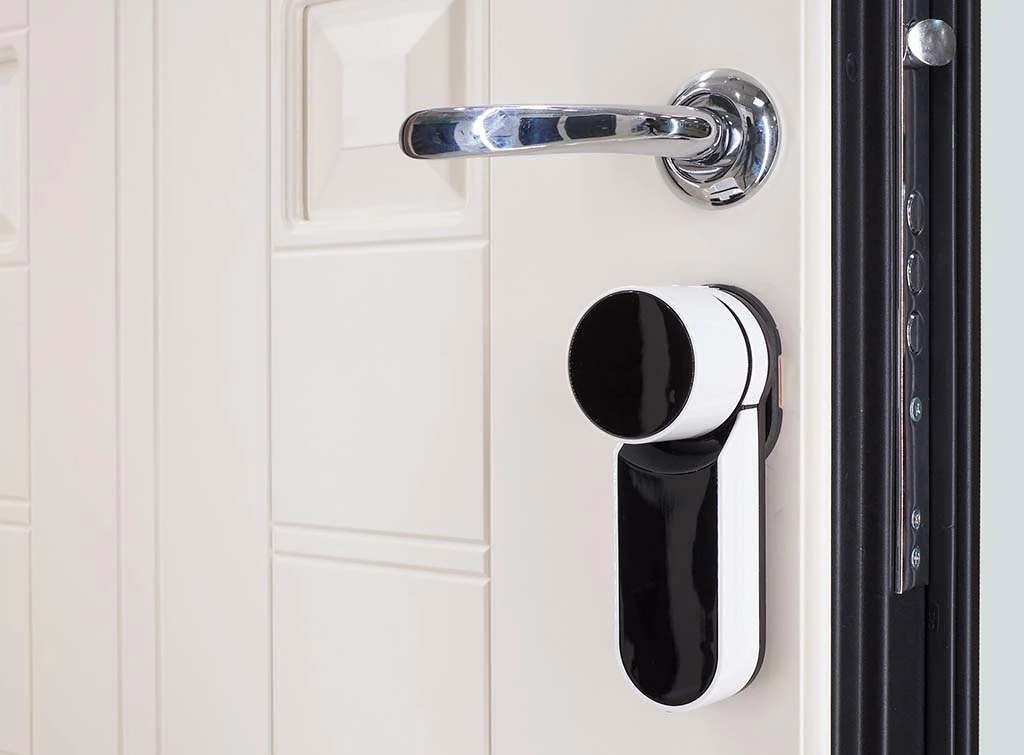 smart lock on composite door