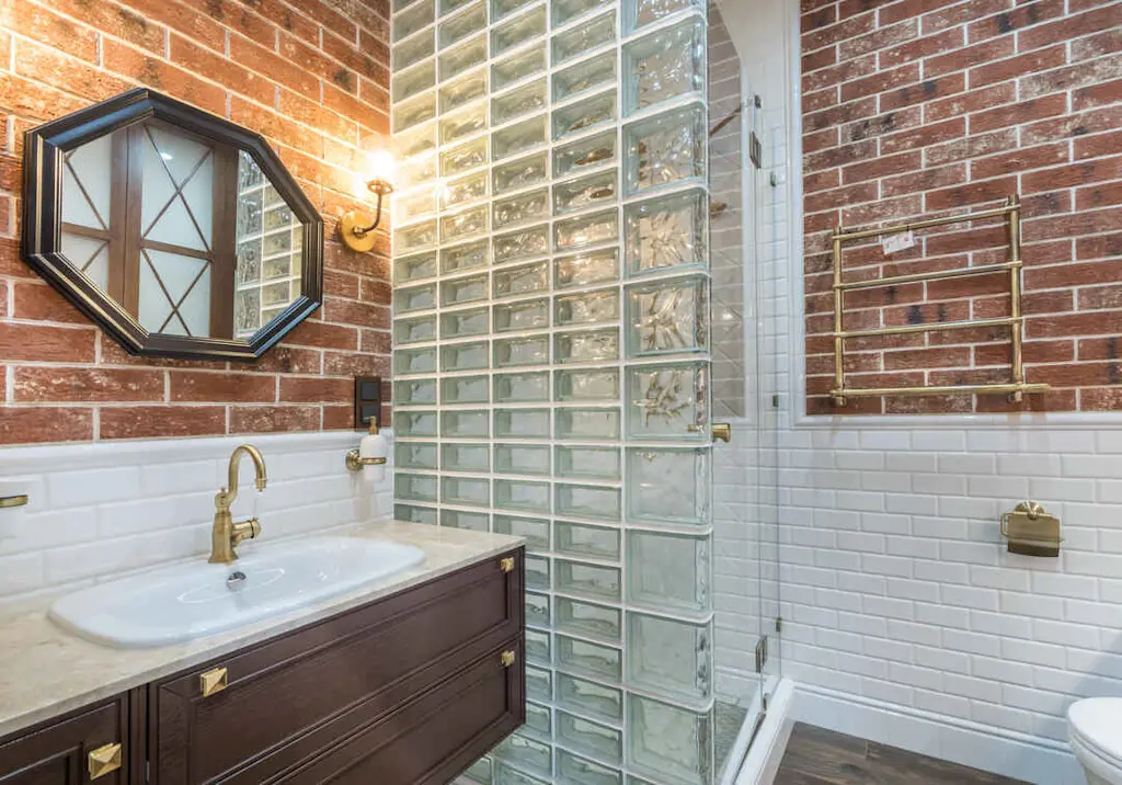 Glass brick shower unit