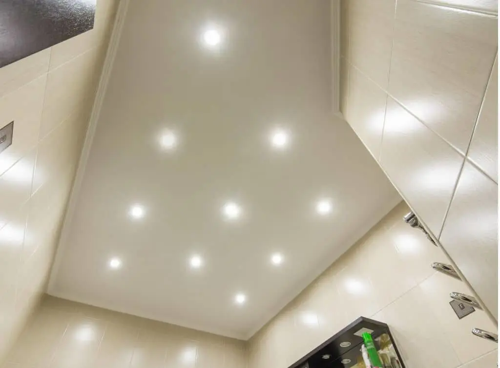 https://www.checkatrade.com/blog/wp-content/uploads/2023/11/Bathroom-ceiling-lights-scattered.jpg