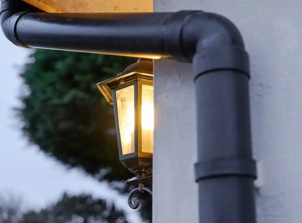 Outdoor security light