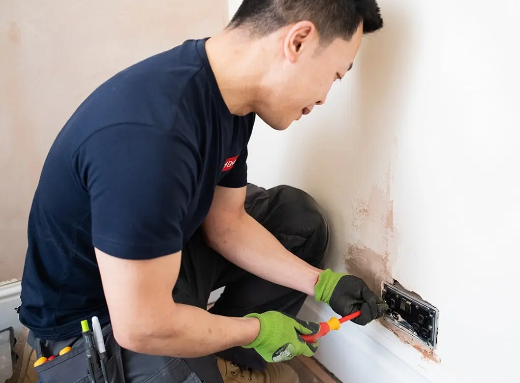 https://www.checkatrade.com/blog/wp-content/uploads/2024/03/get-more-electrical-work-to-grow-an-electrician-business.jpg
