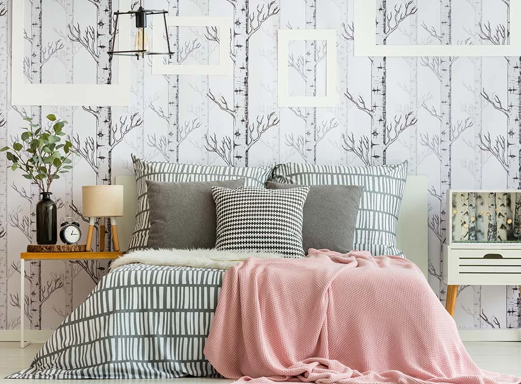 have fun with bedroom wall feature ideas
