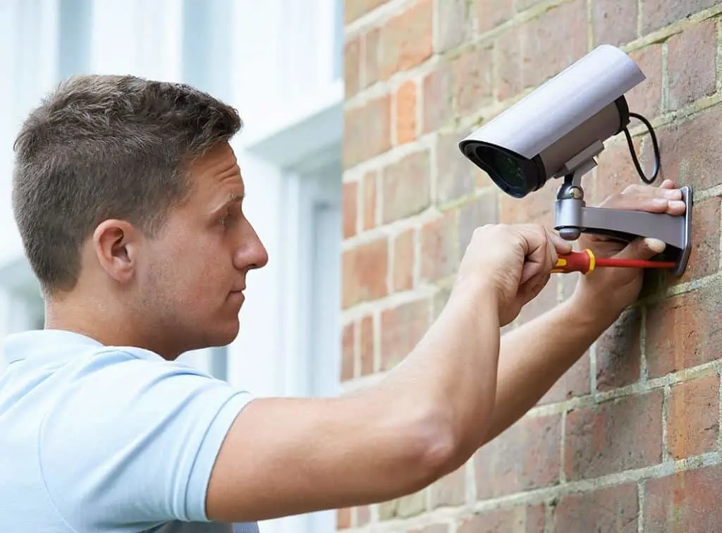 https://www.checkatrade.com/blog/wp-content/uploads/2024/12/installing-cctv-for-homeowner.jpeg
