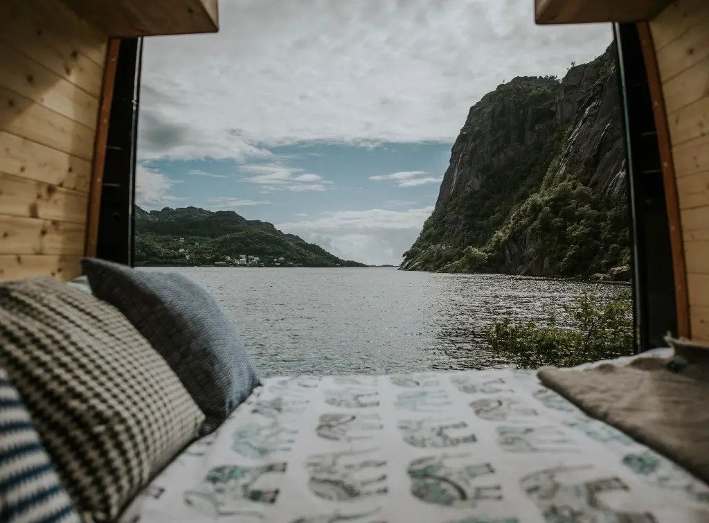 Cost to convert van into living space