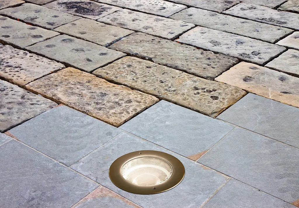 uplight outdoor driveway flooring