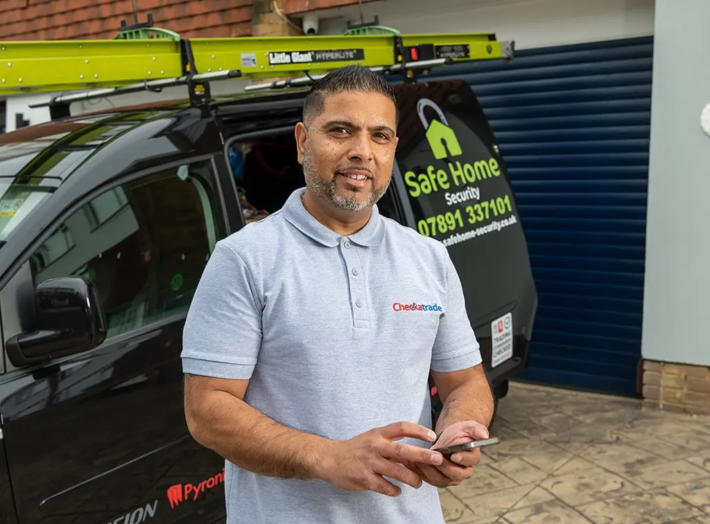 https://www.checkatrade.com/blog/wp-content/uploads/2023/10/self-employed-van-cost.jpg