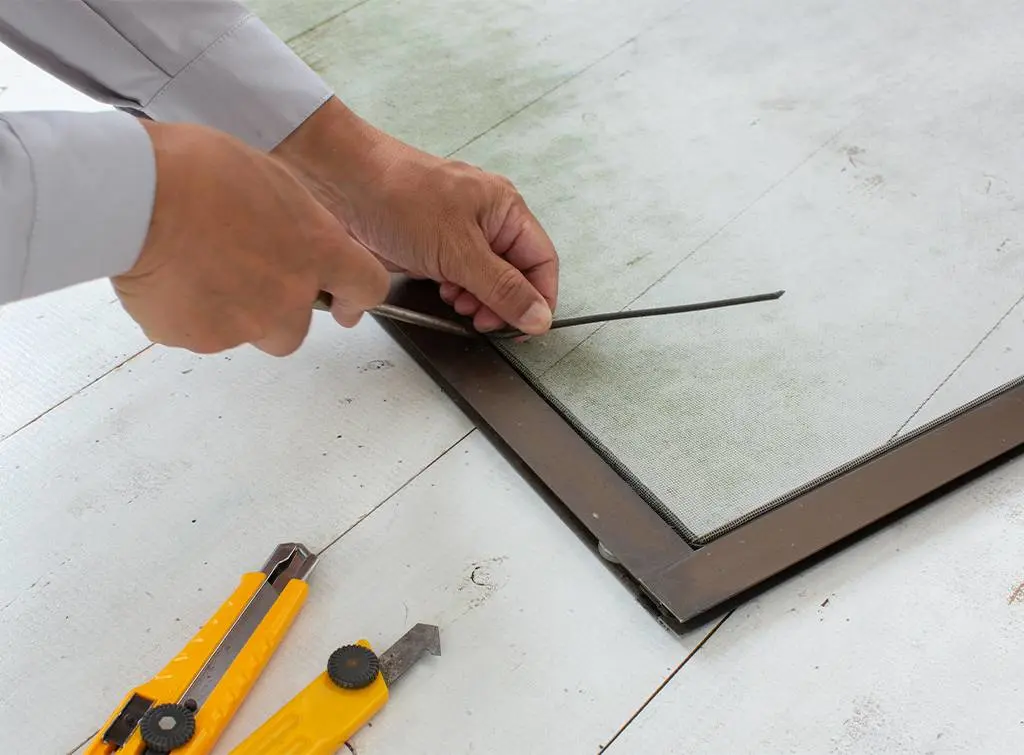 Screen door repair