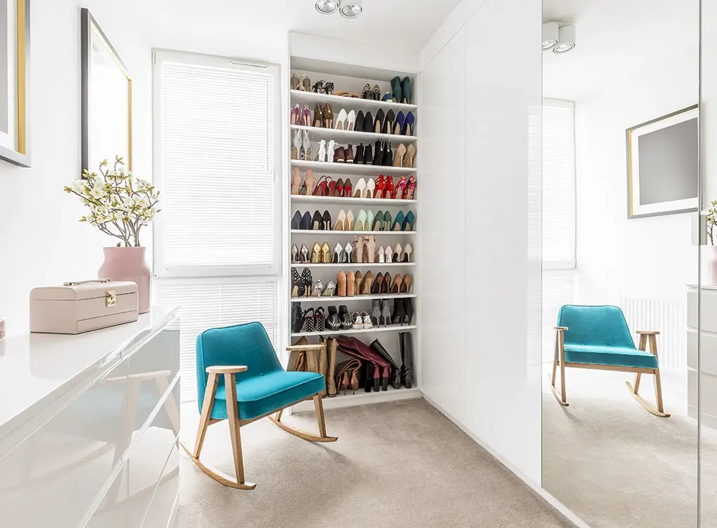 Enhance a walk in wardrobe with a mirror