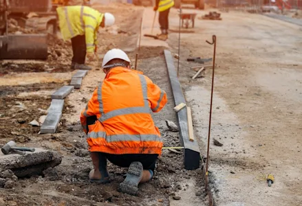 What’s the average groundworker salary in the UK?