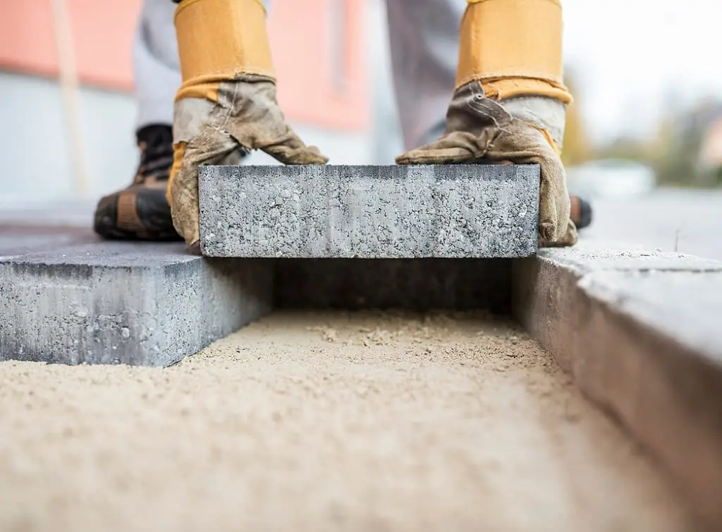 https://www.checkatrade.com/blog/wp-content/uploads/2024/12/concrete-block-paving.jpeg