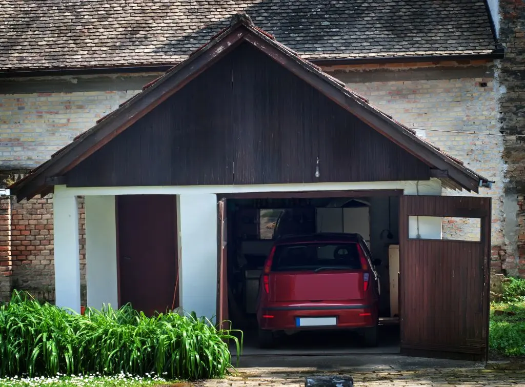 Old garage door styles - thatched roof