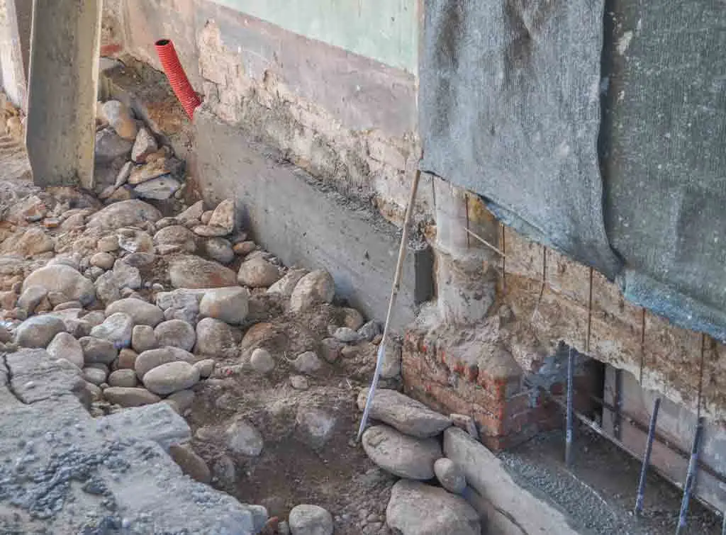 Underpinning costs UK