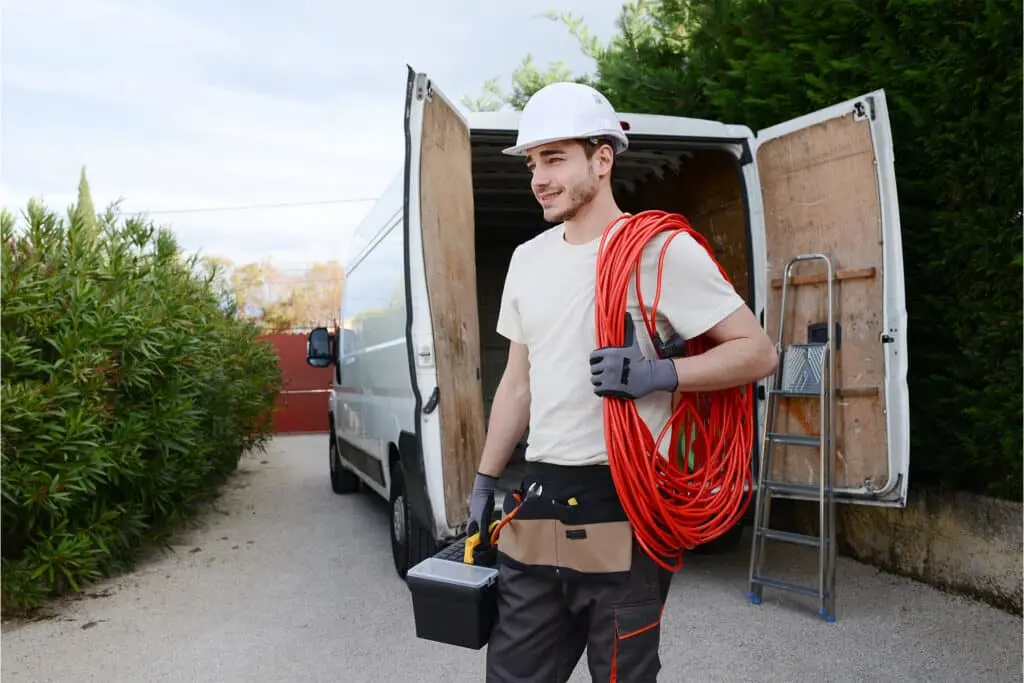 https://www.checkatrade.com/blog/wp-content/uploads/2024/04/what-is-the-cscs-blue-card-Electrician-1024x683.jpg