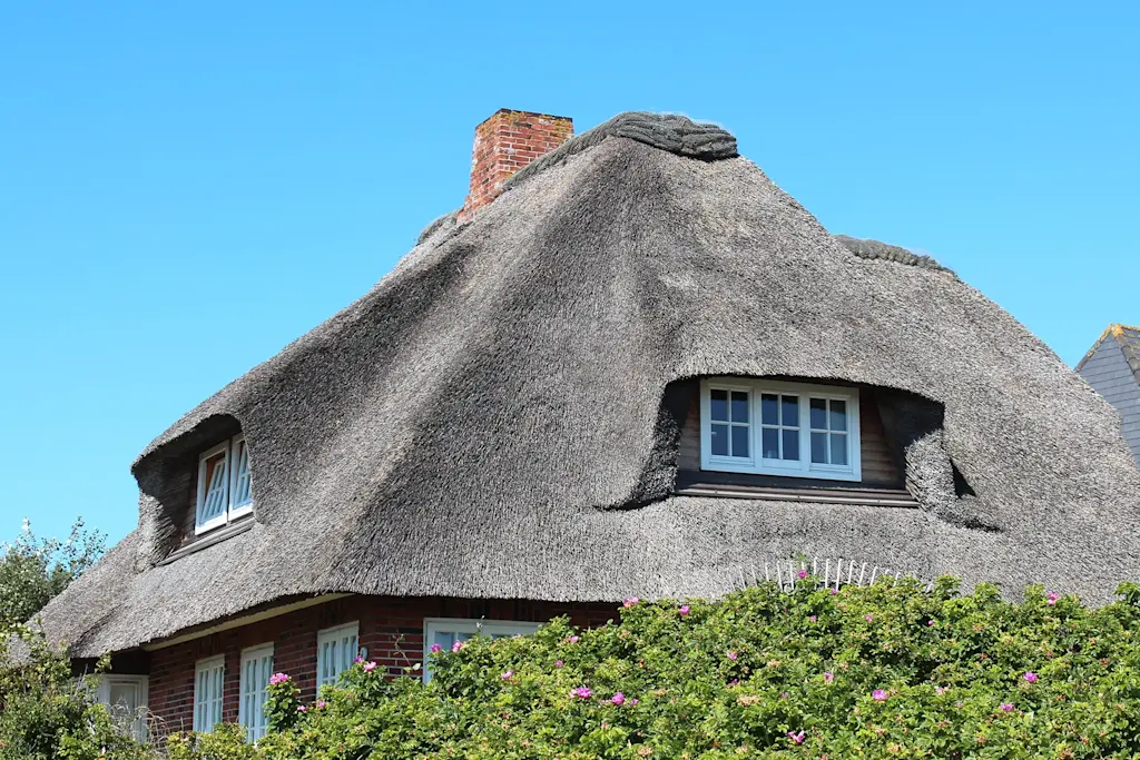 pitched v flat roof cost - Checkatrade blog