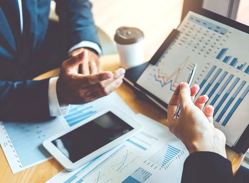https://www.checkatrade.com/blog/wp-content/uploads/2023/09/trade-business-finance.jpg