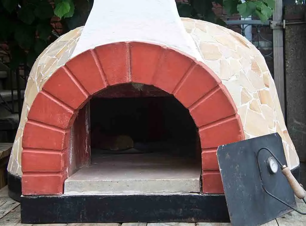 Pizza oven outside