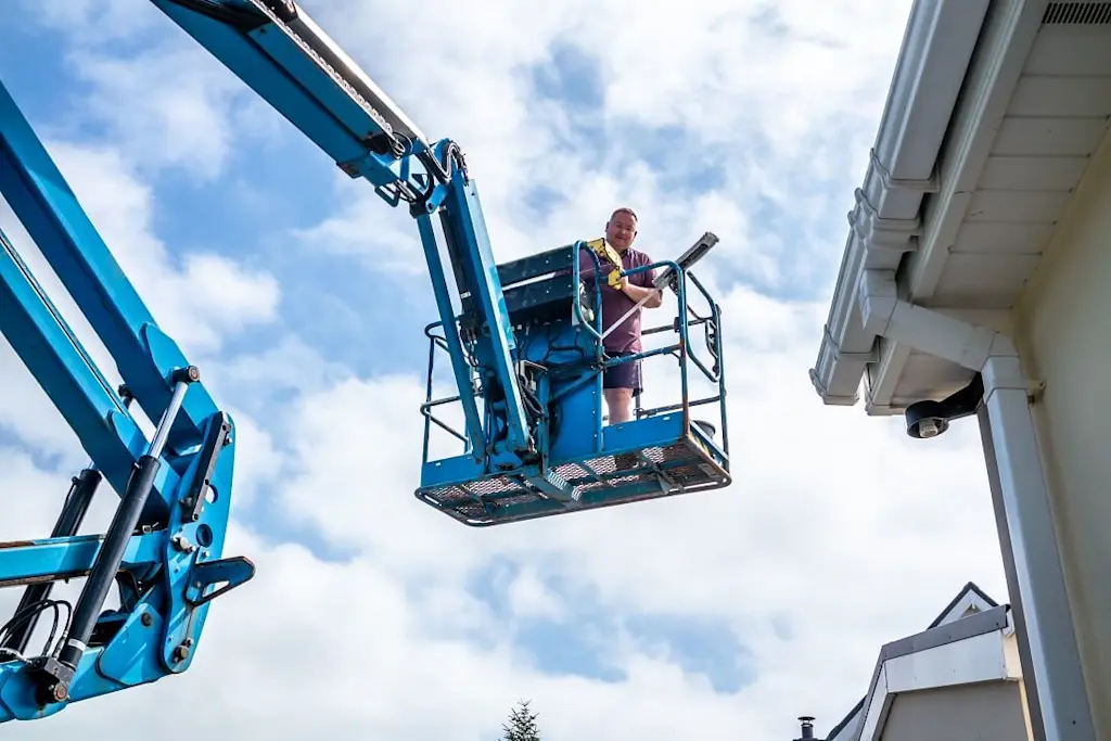 using cherry picker for roofing