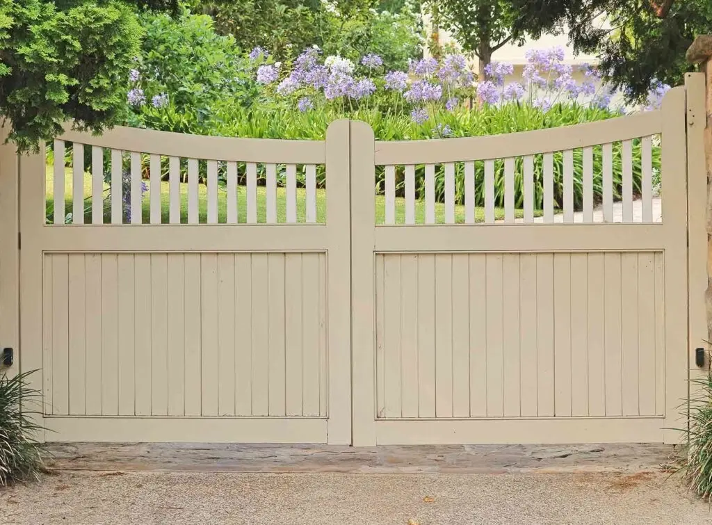 Wood gate ideas paint