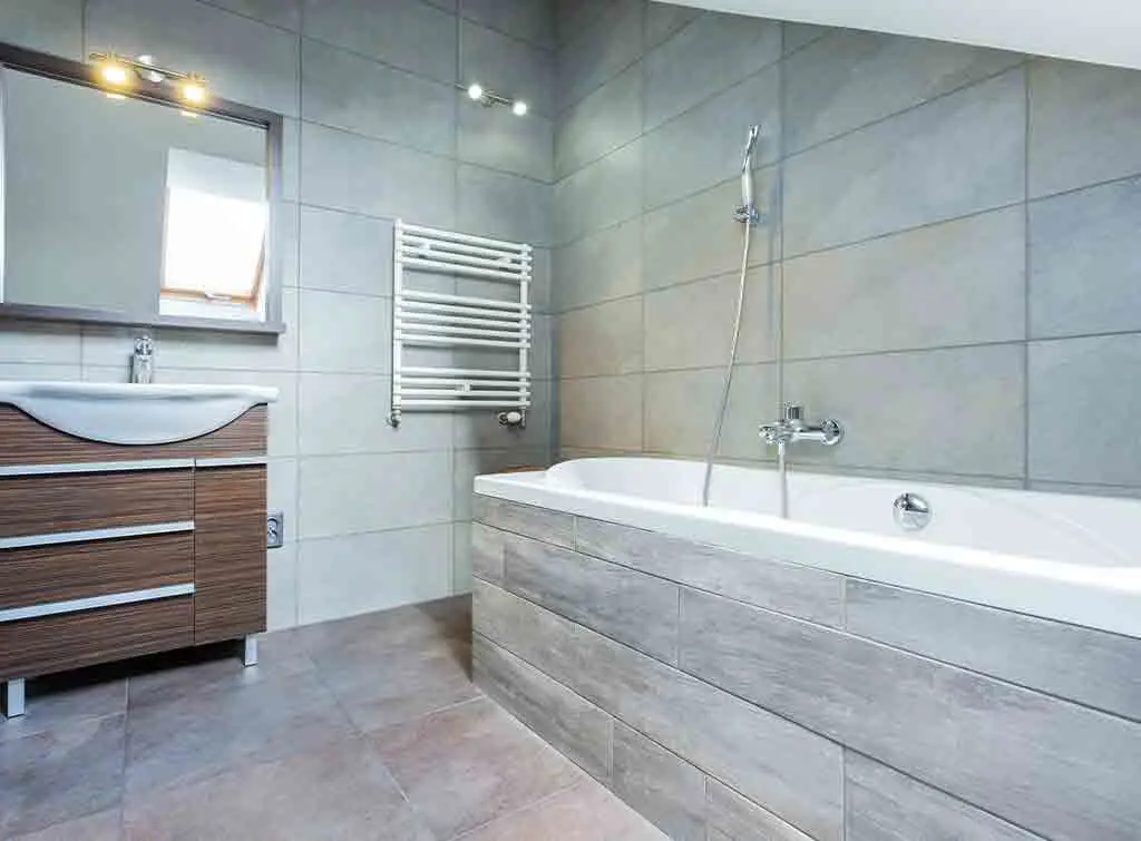 Grey tiles combined with wooden features