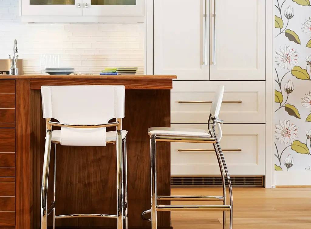 feature wall in an oak kitchen