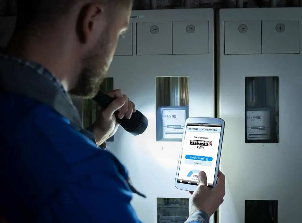 https://www.checkatrade.com/blog/wp-content/uploads/2024/12/trade-apps-for-electricians.jpeg