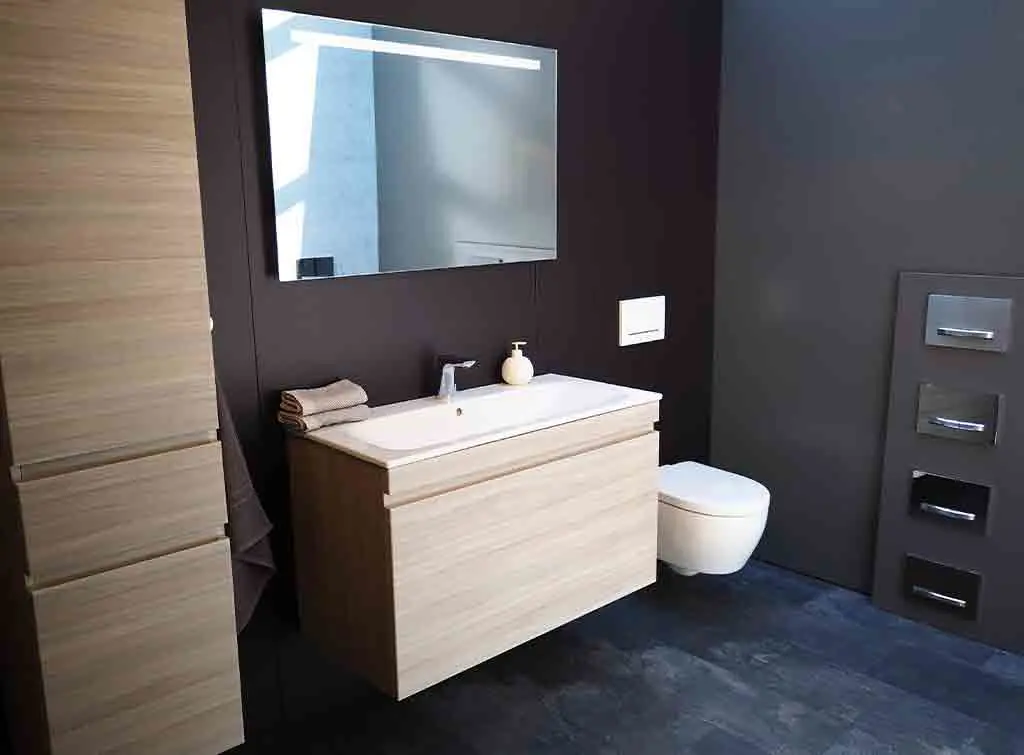 High end cloakroom