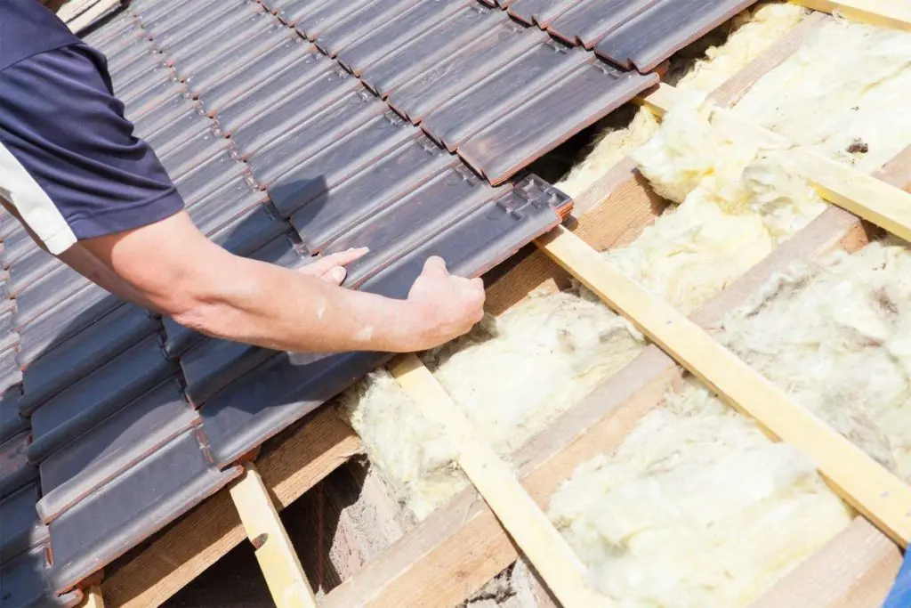 How to hire a roofer