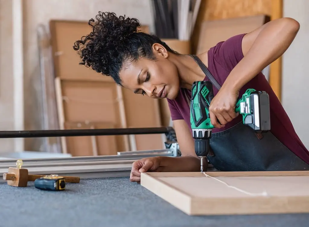 https://www.checkatrade.com/blog/wp-content/uploads/2024/09/handywoman-courses.jpeg