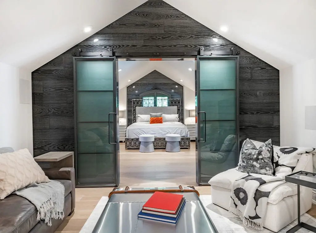 Double sliding barn doors into a bedroom