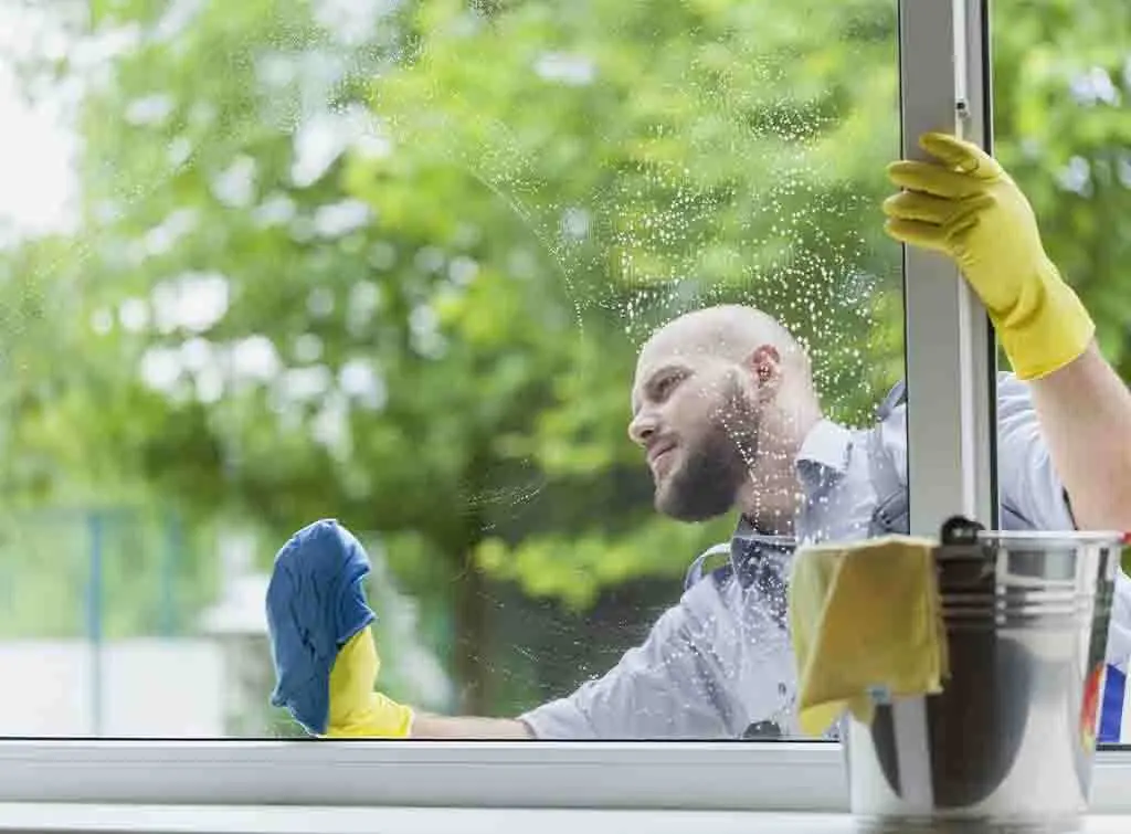 keep windows clean on an orangery