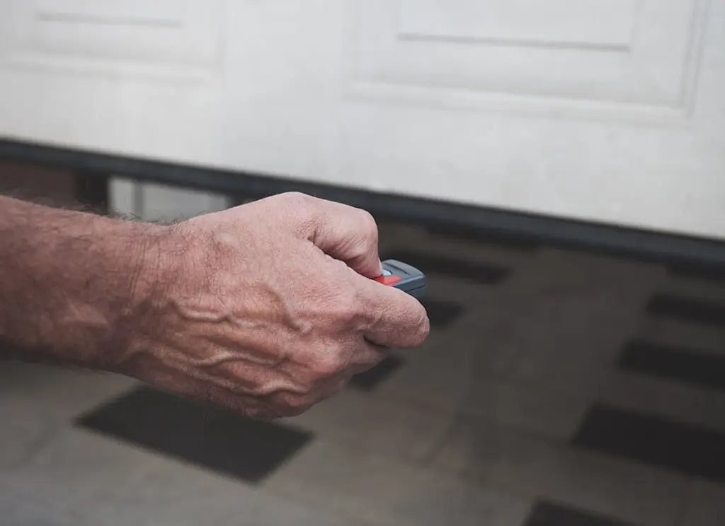 garage door functioning
