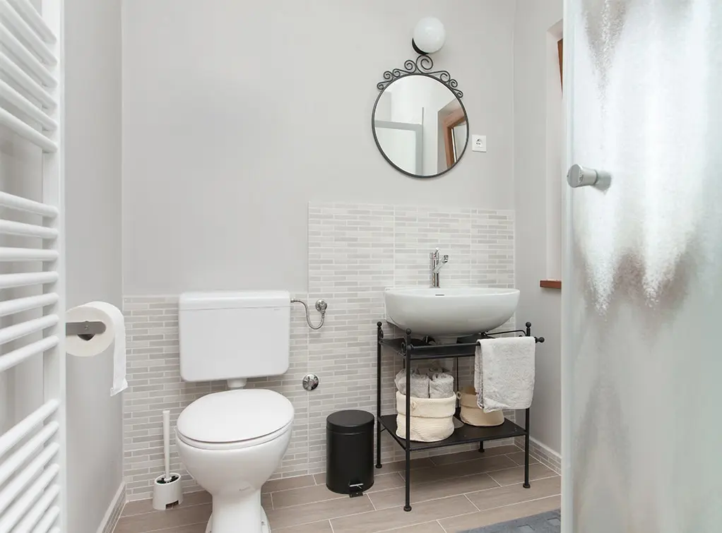 Vintage towels storage solutions