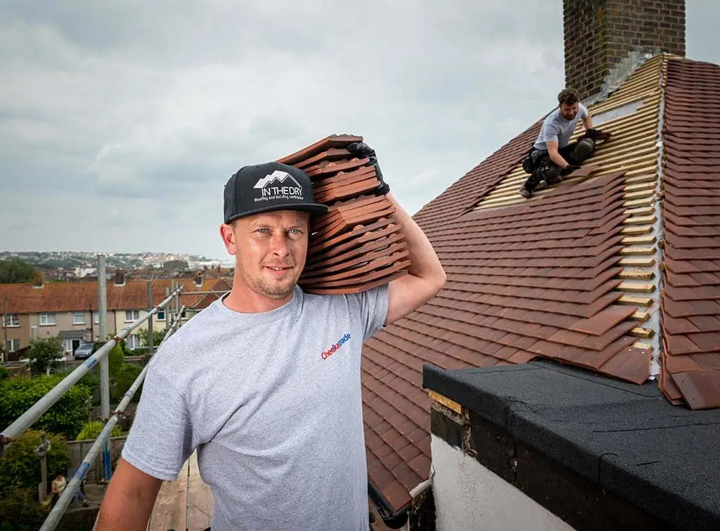 https://www.checkatrade.com/blog/wp-content/uploads/2022/04/How-to-get-a-CSCS-card.jpg