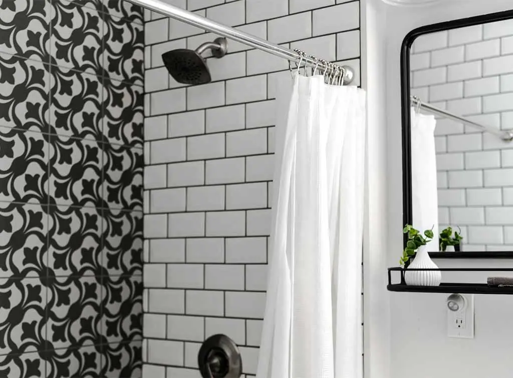 Black and white shower ideas