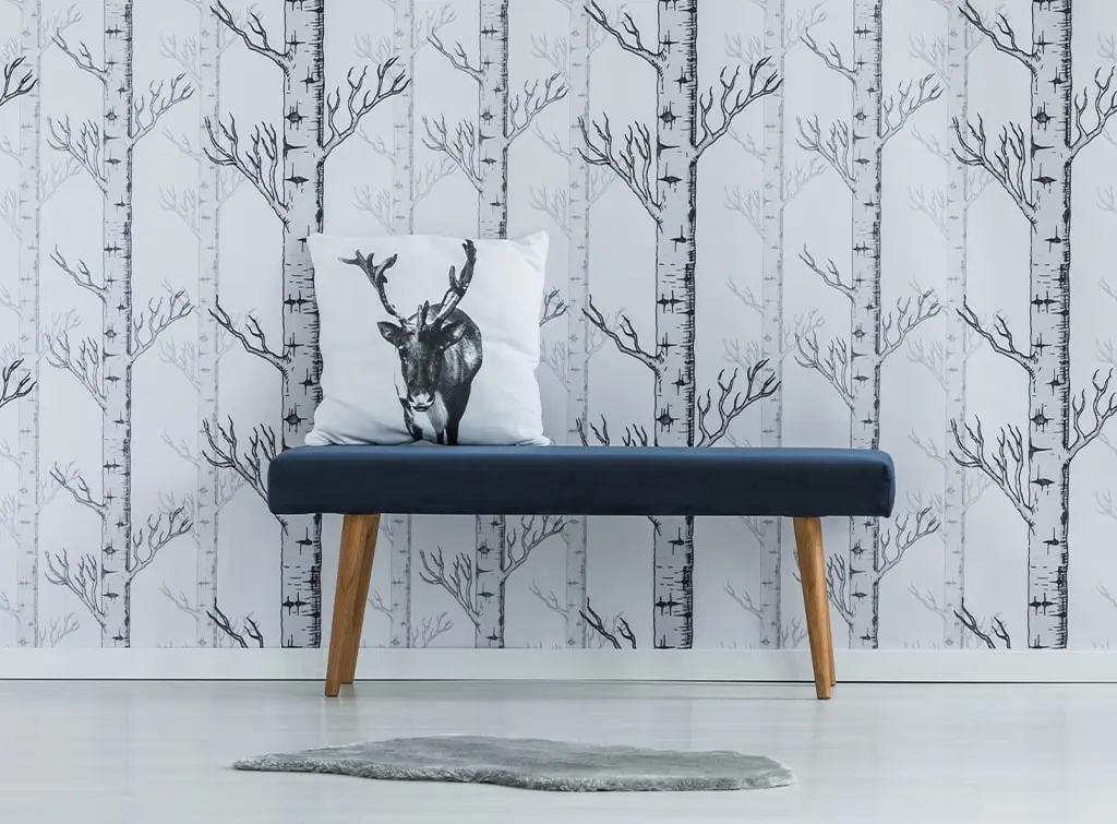 https://www.checkatrade.com/blog/wp-content/uploads/2023/08/grey-wallpaper-idea.jpg