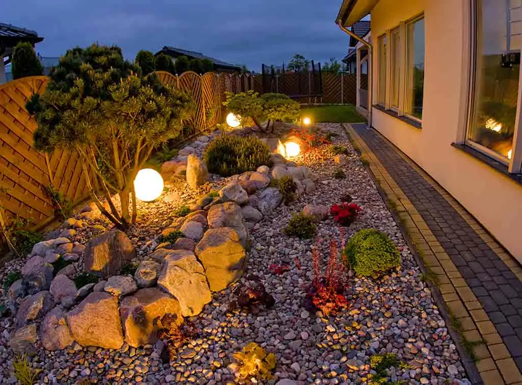 Garden light ideas for a contemporary finish