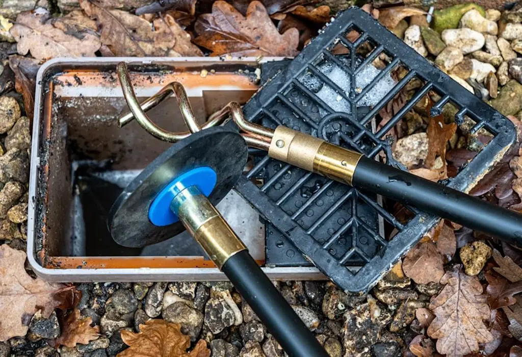 Tools for clearing external drain