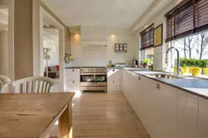 Our affordable kitchen ideas help you to utilise features such as second hand kitchens and ex display cabinets to renovate your kitchen on a budget.